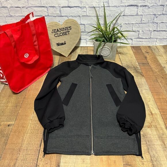 lululemon athletica Jackets & Blazers - Lululemon Both Ways Bomber
Heathered Black / Black 10/12